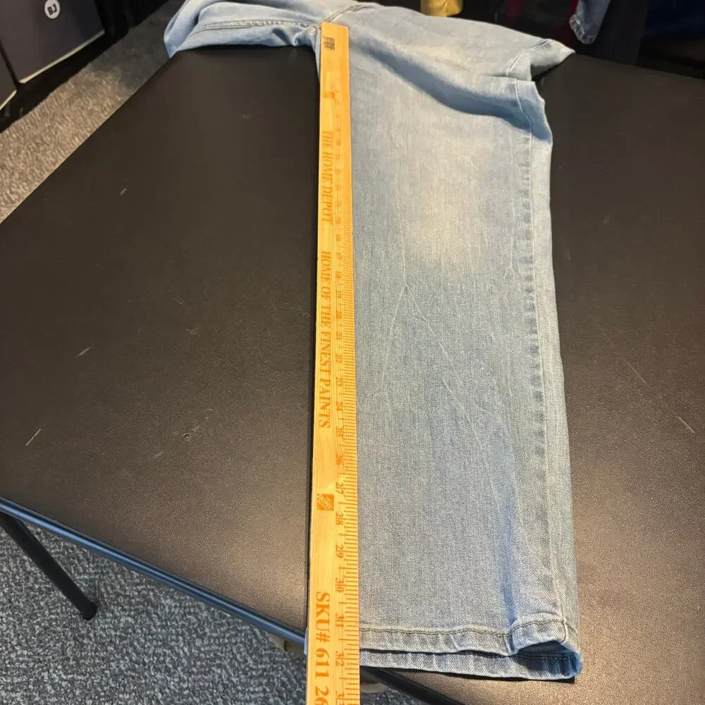 Levi's Levis Waterless Light Wash Jeans Men's Size 38 x 32 Straight